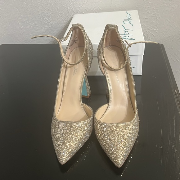 Betsey Johnson gold strap heels - Picture 2 of 5
